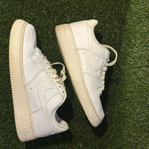Size 8 - Nike Air Force 1 \'07 Low Triple White